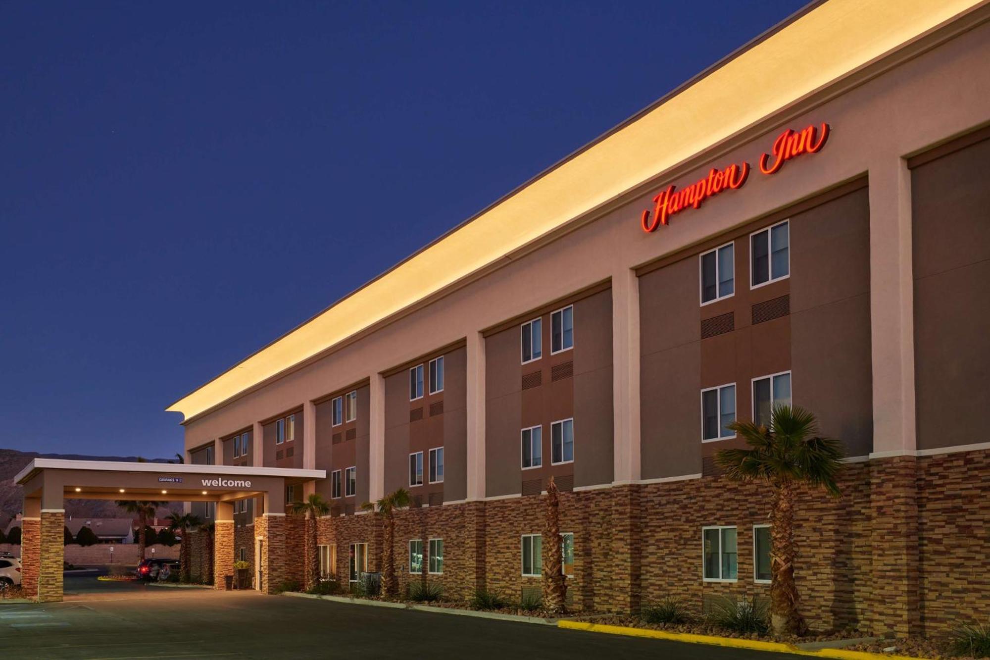 Hampton 3*